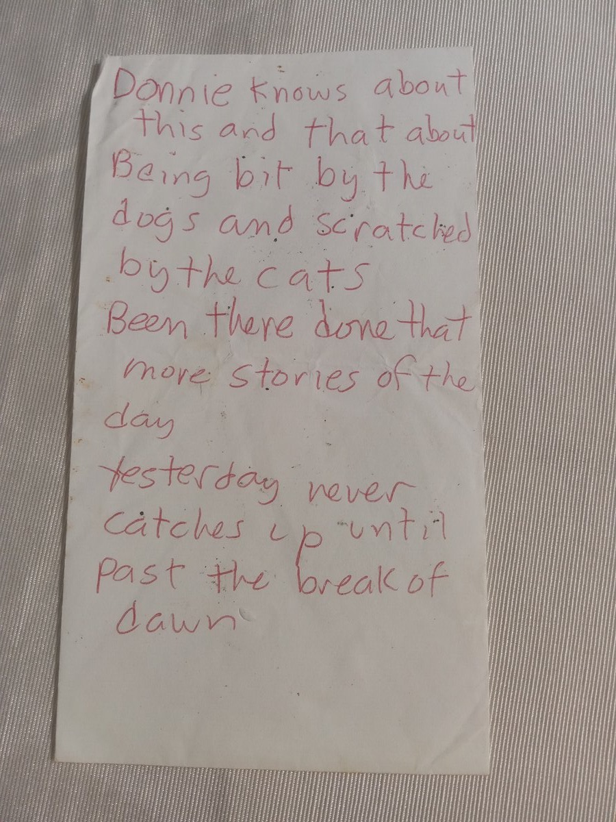 Item 832 — Donnie knows about, picture 2 of 2