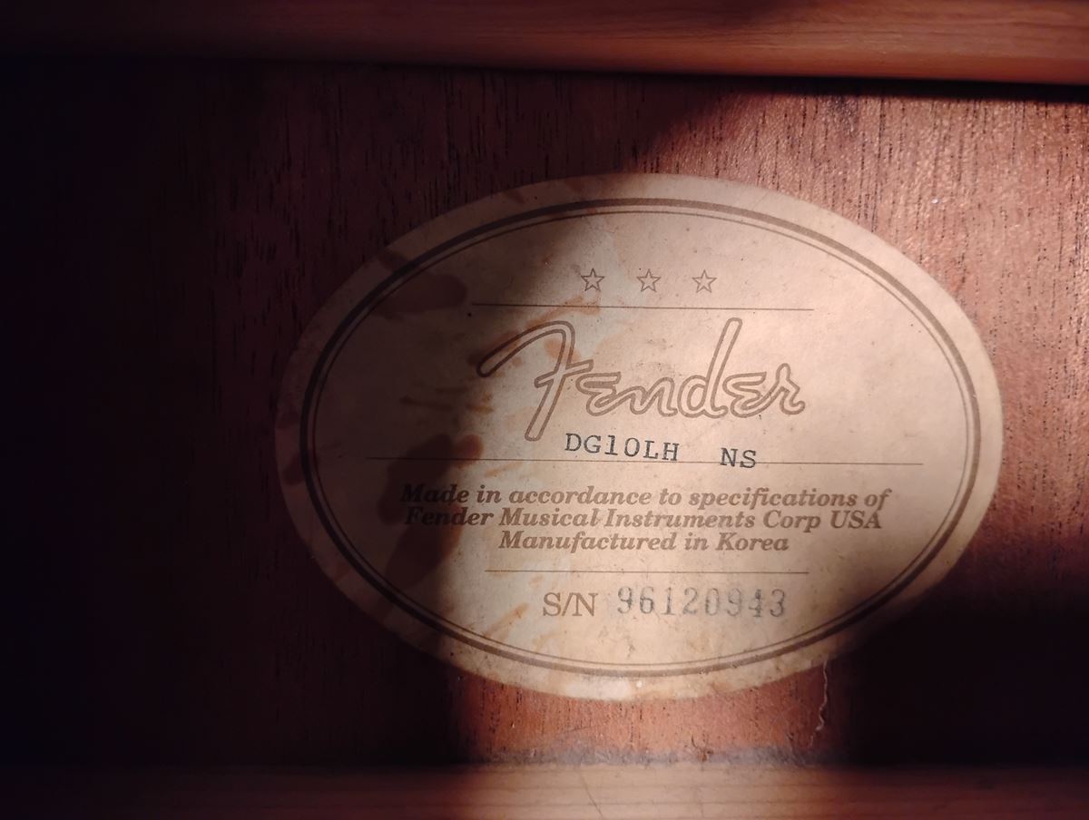 Item 1179 — FENDER DG10LH NS - LEFT-HANDED ACOUSTIC GUITAR, picture 1 of 5