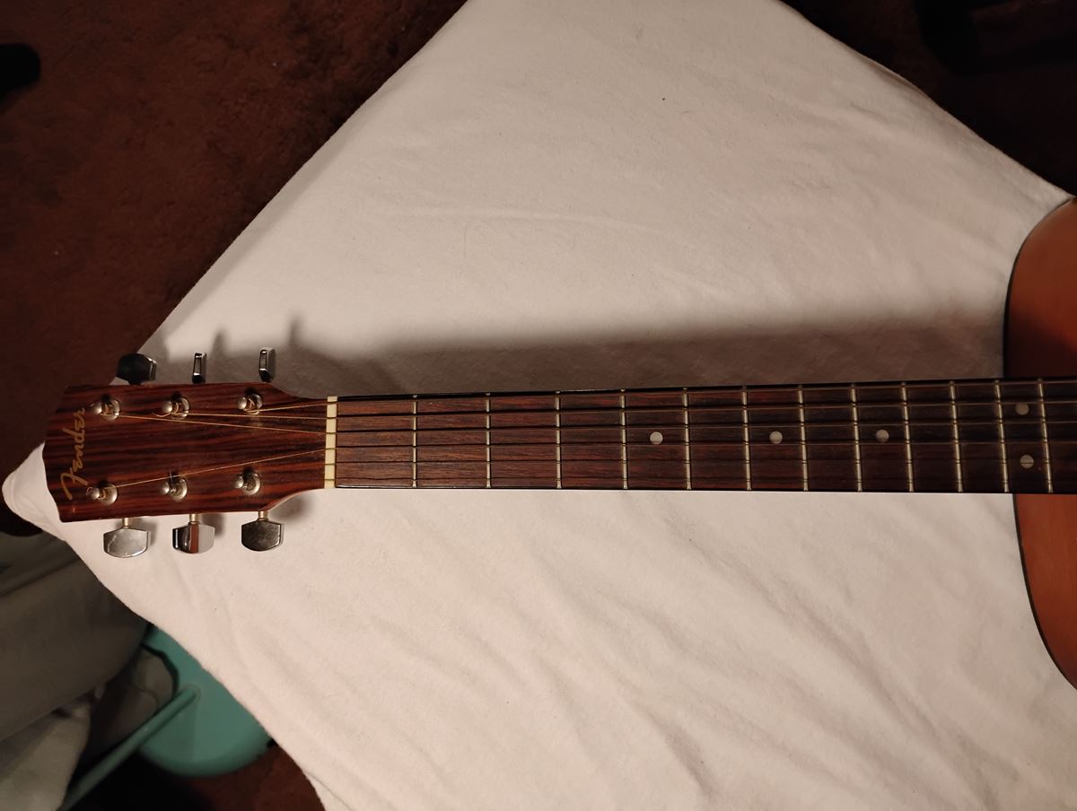 Item 1179 — FENDER DG10LH NS - LEFT-HANDED ACOUSTIC GUITAR, picture 3 of 5