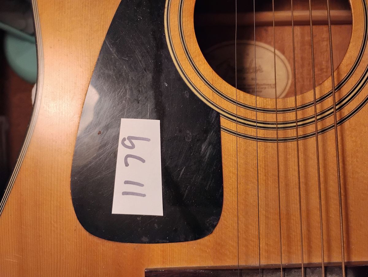 Item 1179 — FENDER DG10LH NS - LEFT-HANDED ACOUSTIC GUITAR, picture 5 of 5