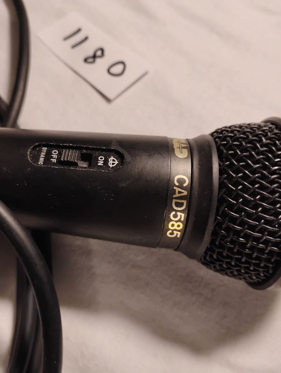 Item 1180 — CAD 585 - MICROPHONE WITH CABLE, picture 2 of 2