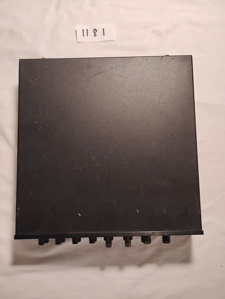 Item 1181 — BOSS PRO MX-10 - TEN-CHANNEL MIXER, picture 2 of 2
