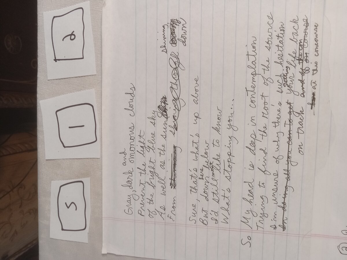 Item 512 — Gray, dark and omonous clouds, picture 1 of 4