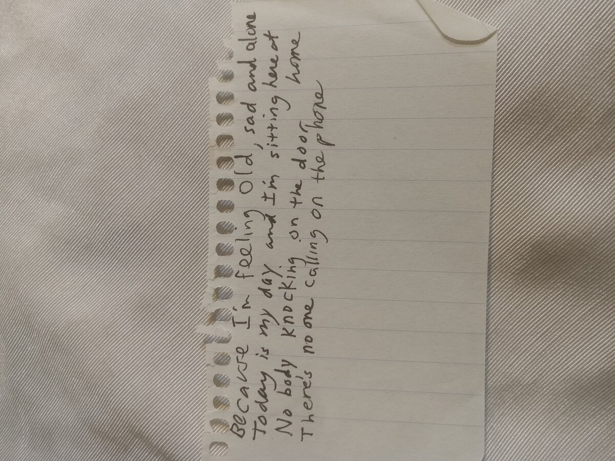 Item 811 — HAPPY BIRTHDAY TO ME, picture 2 of 2
