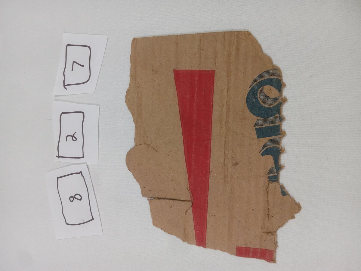 Item 827 — every body's been talking about, picture 2 of 2