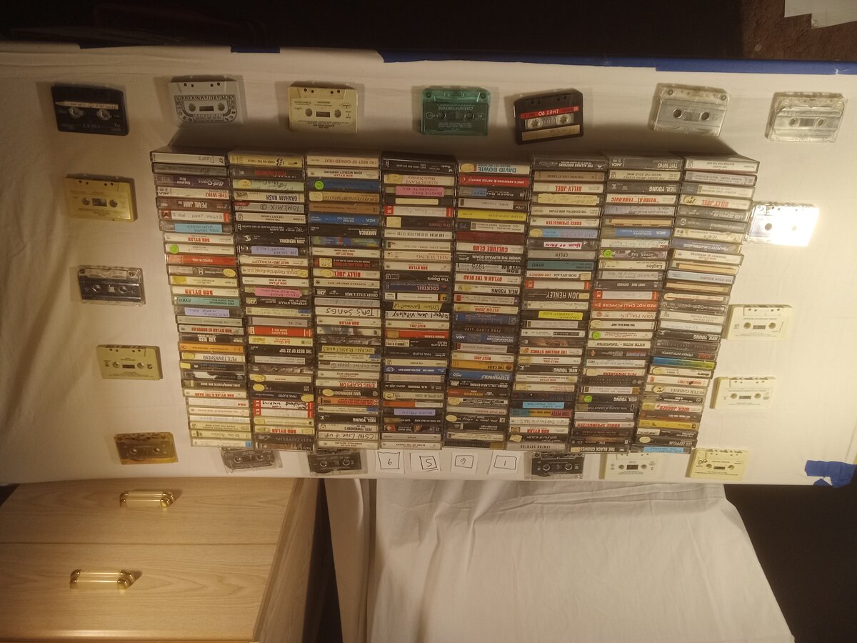 Item 1659 — Cassette wall/table collection, picture 13 of 14