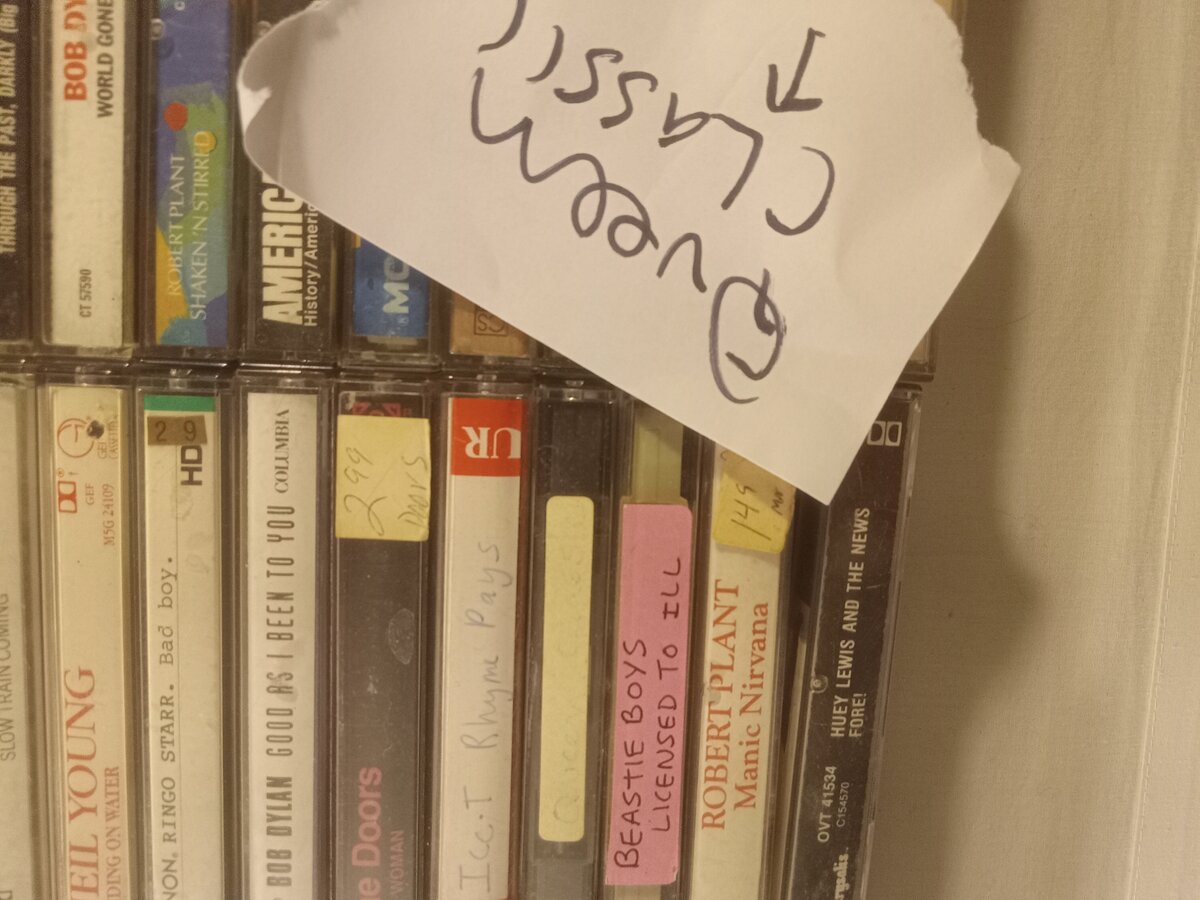 Item 1659 — Cassette wall/table collection, picture 5 of 14