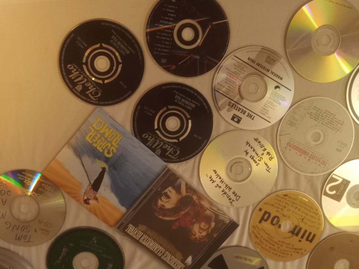 Item 1586 — CD + CD-R COLLECTION, picture 7 of 20