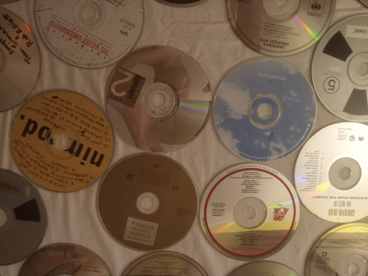 Item 1586 — CD + CD-R COLLECTION, picture 16 of 20