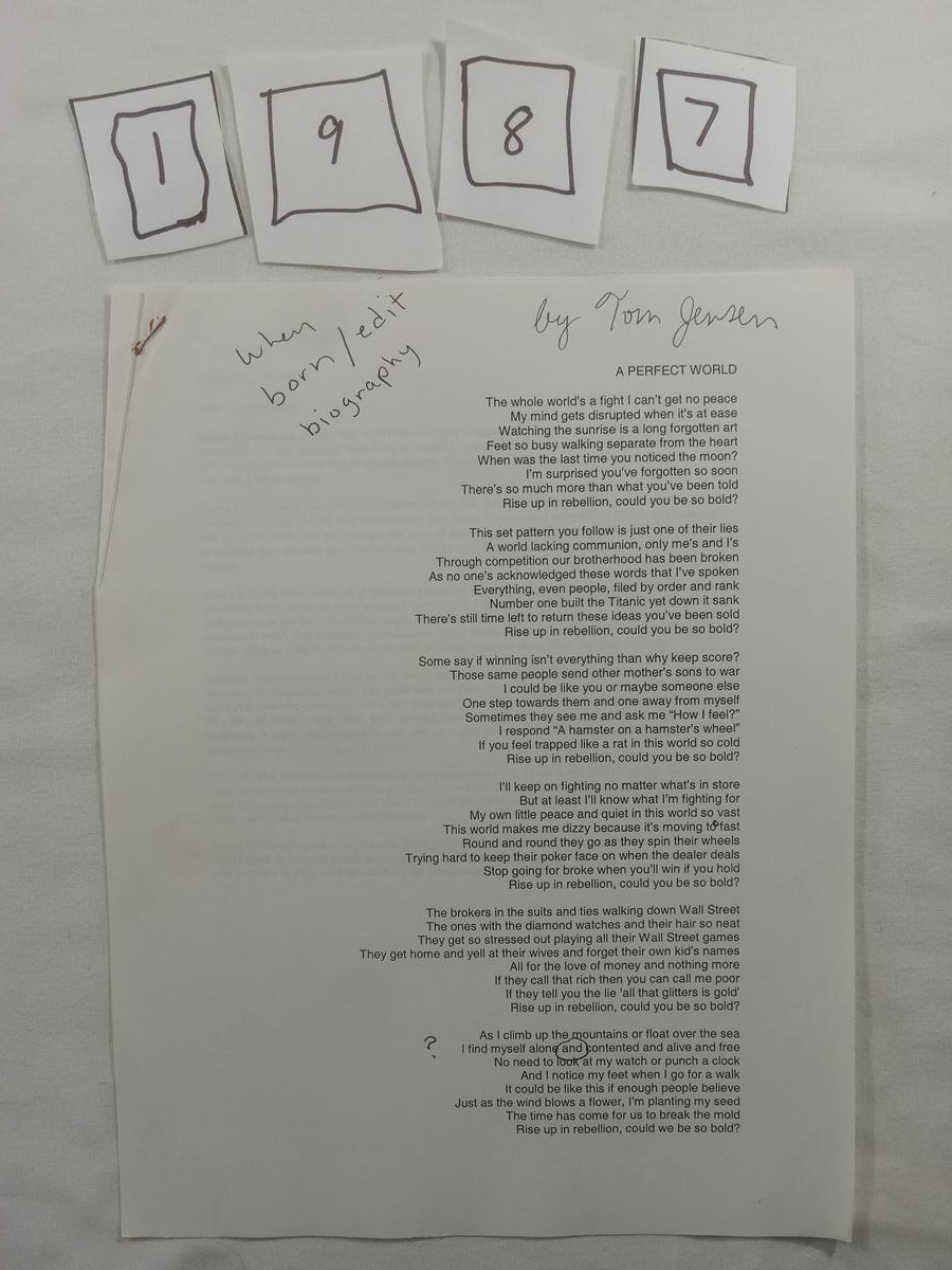 Item 1987 — A PERFECT WORLD, picture 1 of 2